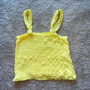 Hollister - stretchy yellow cropped tank top